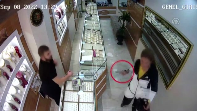 Kuyumcuyu soyan kadın şüpheli yakalandı