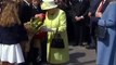 Βασίλισσα Ελισάβετ: Το βίντεο με τις κόρες της Κριθαριώτη να της δίνουν λουλούδια