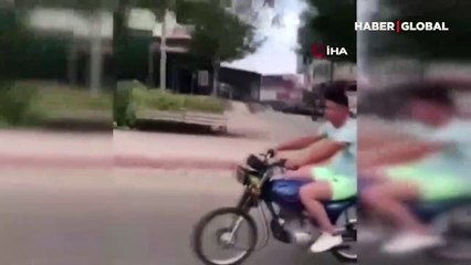 Trafikte hayrete düşüren görüntüler! Ölümü hiçe saydılar