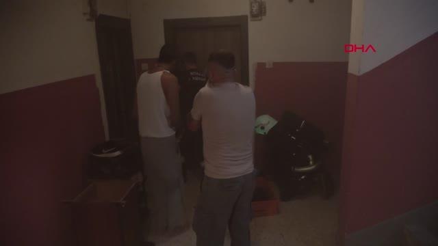 ÇAKMAKLA OYNAYAN KÜÇÜK ÇOCUK EVİ YAKTI