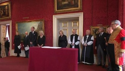 Son Dakika! İngiltere'de Kraliçe Elizabeth'in ölümü sonrası 3. Charles resmen kral ilan edildi