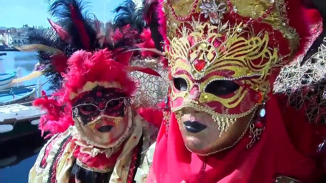 Les Masqués Vénitiens sont toujours heureux de revenir à Martigues. - Vidéo  Dailymotion
