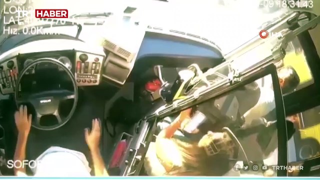 Avcılar'daki metrobüs kazasına ait görüntüler ortaya çıktı