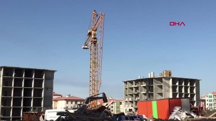 Son dakika haberi: VİNCİN KIRILAN BOMU, İŞÇİLERİN ÜZERİNE DÜŞTÜ: 2 ÖLÜ, 2 YARALI