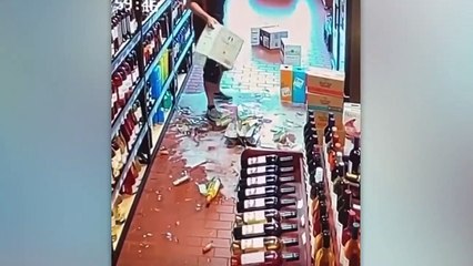 Security Camera Caught a Moment That Can Not Go Unnoticed