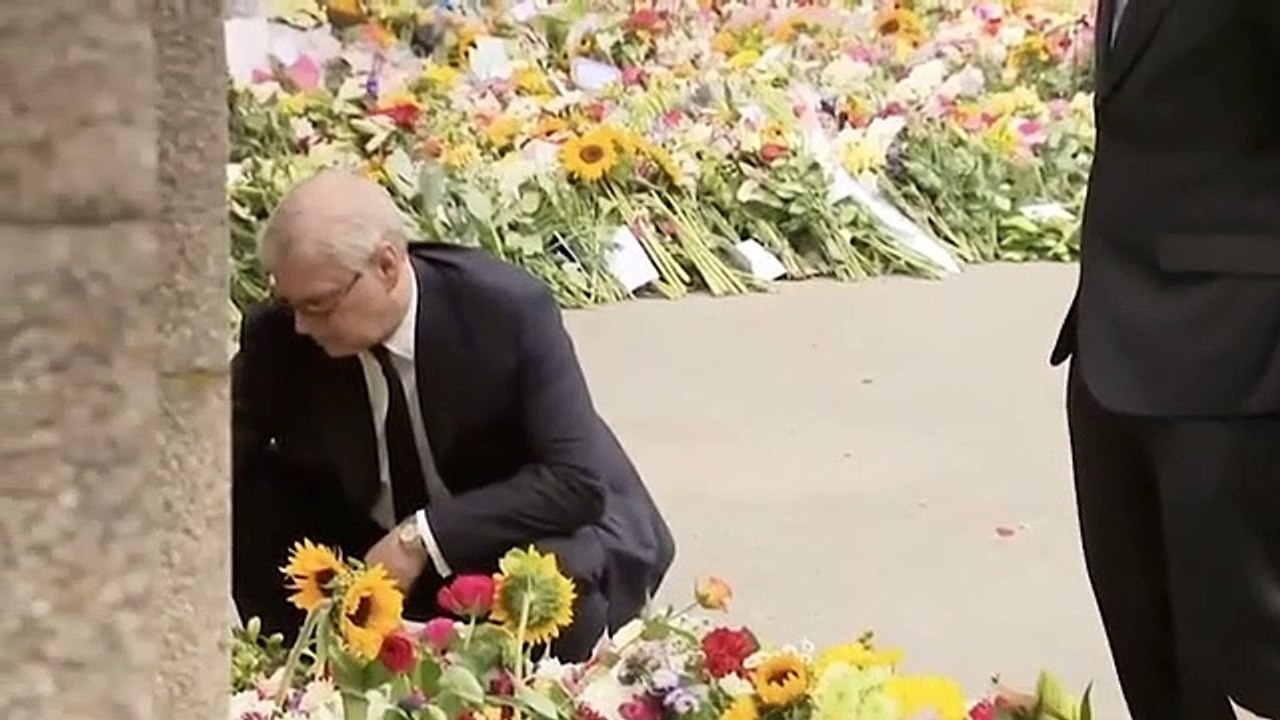 Prince Andrew comforts tearful royals outside Balmoral Castle