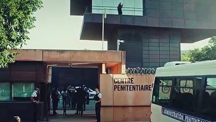 Plus Belle la Vie - Des prisonniers très spéciaux refont surface