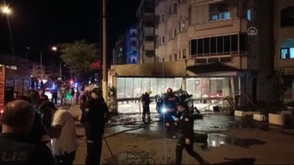 Son dakika haber... Kaza yapan otomobil yandı