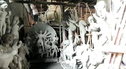 লাভের আশায় বুক বাঁধছেন শিলিগুড়ির মৃৎশিল্পীরা | Oneindia Bengali