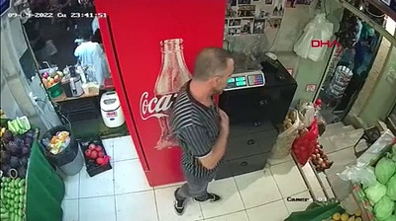 Hırsız gibi gelip kasayı boşalttı
