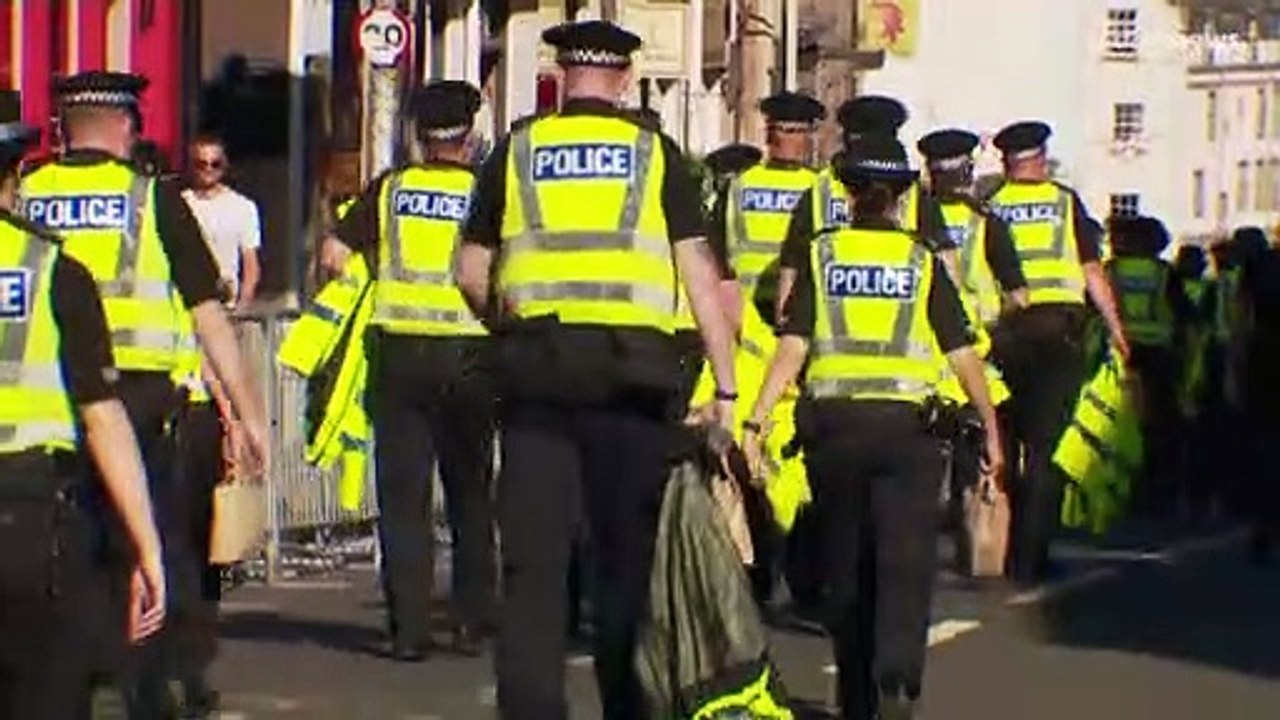 Gedenkfeier in Balmoral: Anstehen für einen Blick auf den Sarg der Queen