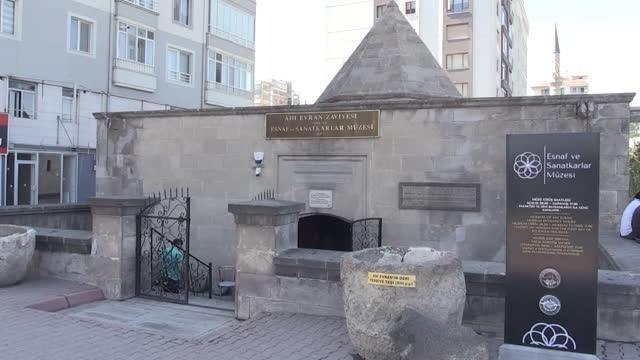 Ahi Evran Müzesi'nde 12 zanaat, dönemin eşyalarıyla anlatılıyor