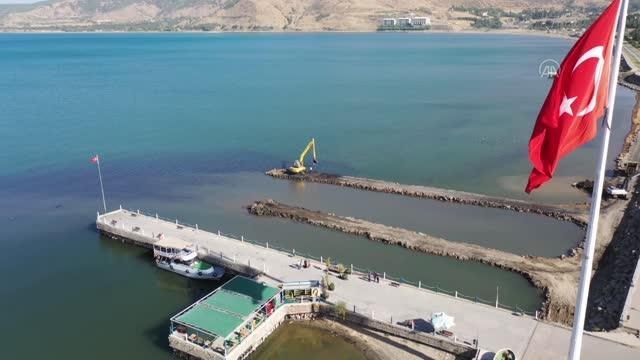 Van haberleri! Van Gölü, zeminindeki kirlilikten arındırılıyor