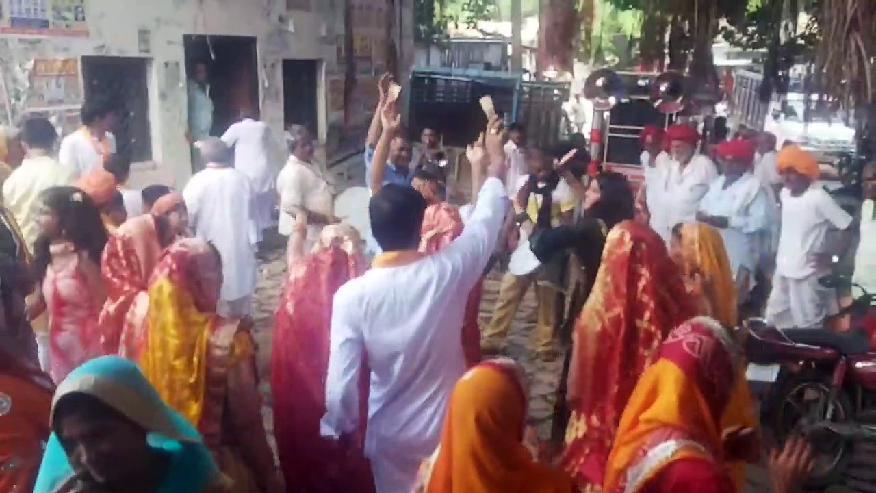 Video : पारस प्यारा लागे चवलेश्वर प्यारा लागे...