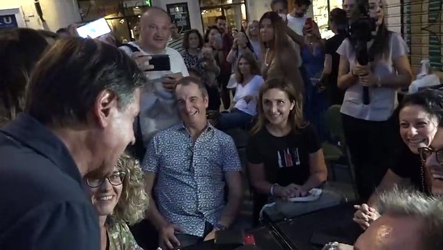 Elezioni, Conte a Firenze, campagna elettorale tra gli aperitivi