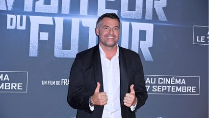 GALA VIDEO - Jean-Paul Belmondo “coquin” : cette petite blague murmurée à Arnaud Ducret sur sa vie de couple