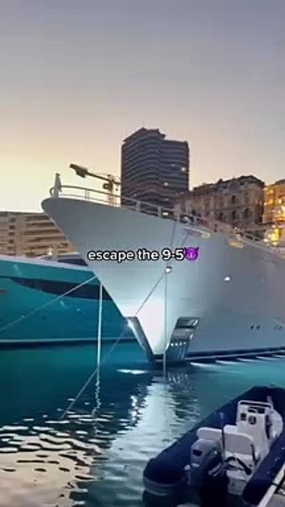 The ONLY GOAL you must have in your life | Rat Race Escape 9-5 #shorts #youtubeshorts #goals #viral