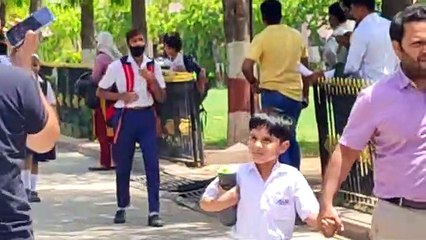 फीस के दंश से उभरे नहीं, अब भारी जुर्माने से भी दबे अभिभावक