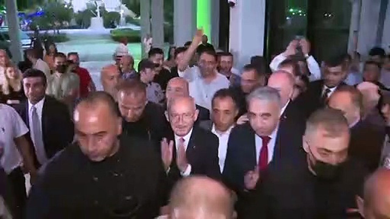 Kılıçdaroğlu ülkücülerle buluştu "Bozkurt Kemal" sloganları atıldı