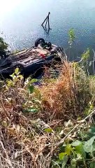 Homem morre após errar curva e cai em açude de Moraújo, no interior do Estado