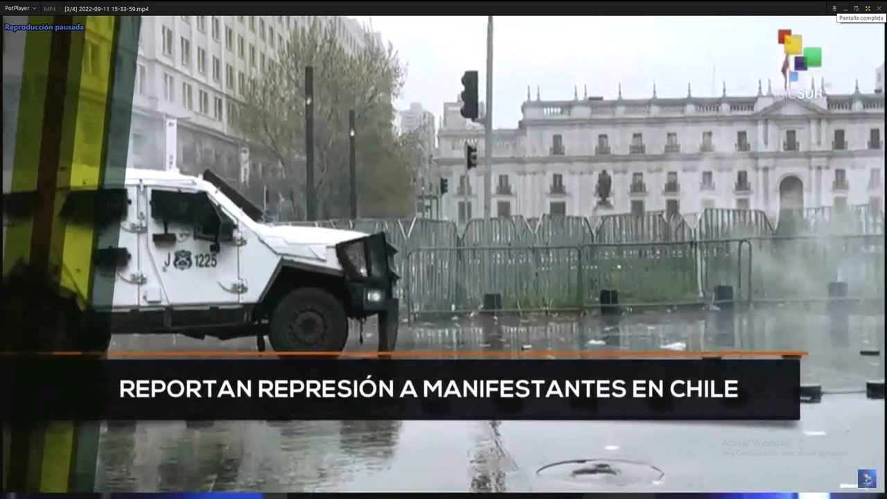 teleSUR Noticias 15:30 11-09: Carabineros repri...