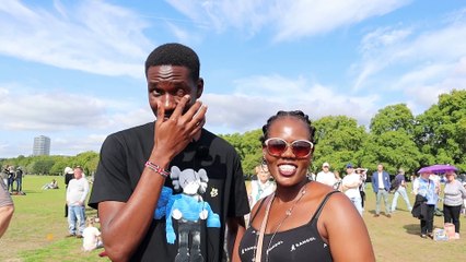 Londoners reactions to the Queen's procession!