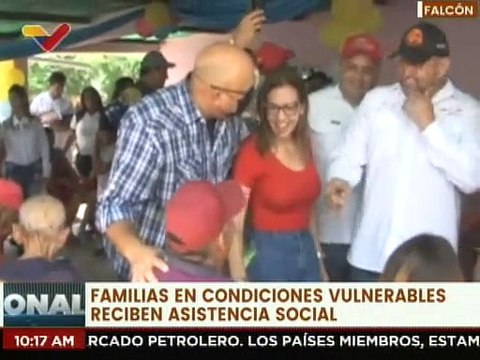 Familias vulnerables de 14 sectores en Falcón son beneficiadas con asistencia social del 1x10