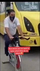 Le métier le plus dangereux du monde : simulateur de vélo à côté du bus