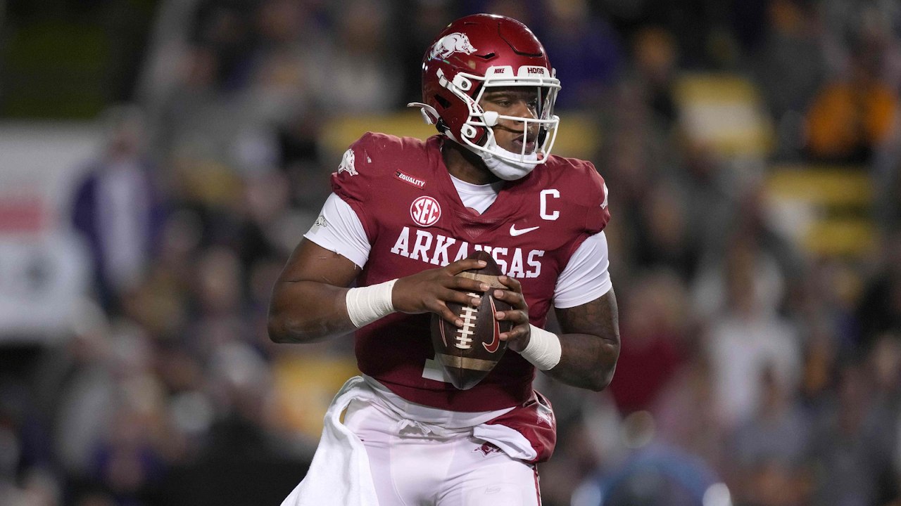 #10 Arkansas Defends Home Turf Over South Carolina