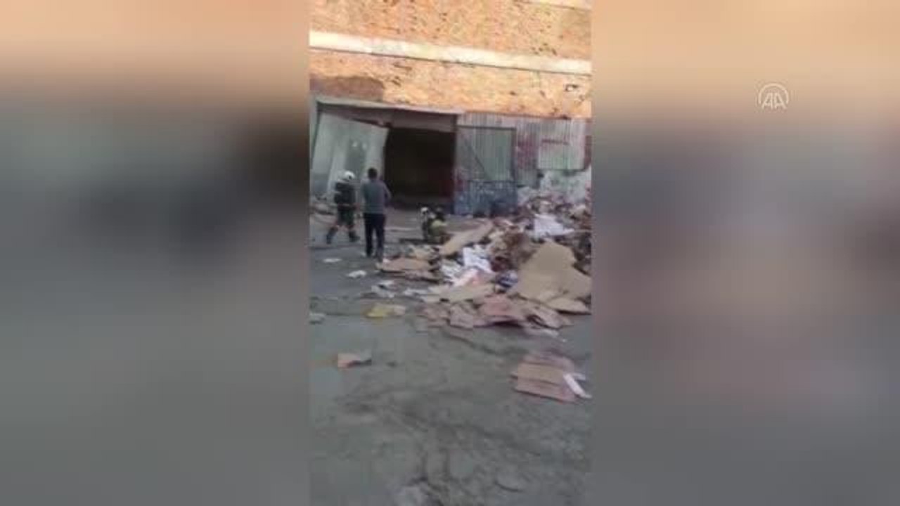 Son dakika haberleri... Atık kağıt deposunda çı...