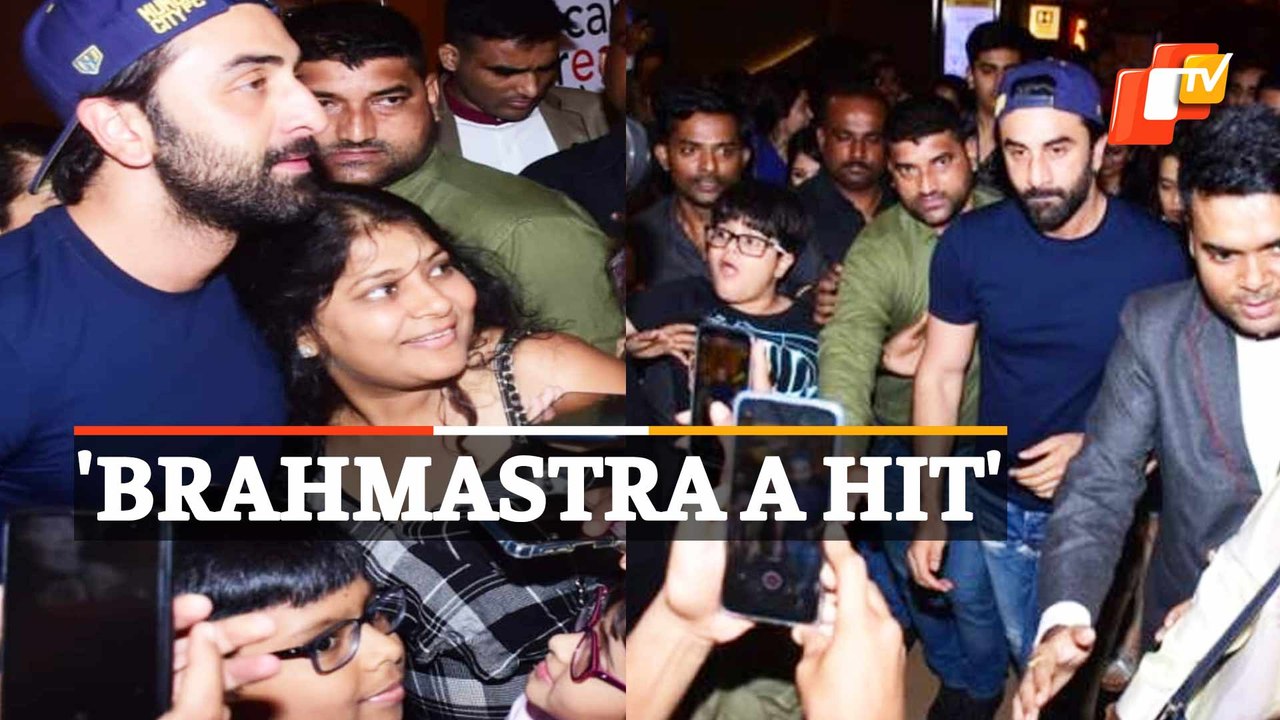 Watch: Brahmastra Actor Ranbir Kapoor Having Good Time With Fans