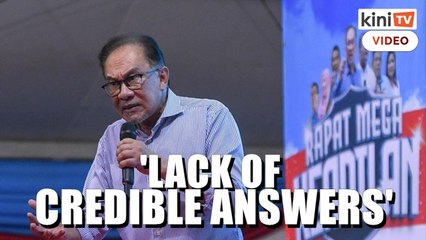 Anwar: Ringgit is collapsing, but minister silent