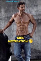 Hrithik roshan,Ajay devgan,Akshay kumar,tiger Shorff six pack abbs showऋतिक रोसिन, अजय देवगन, अक्षय कुमार, टाइगर श्रॉफ सिक्स पैक एब्स शोهريثيك روسين ، أجاي ديفجان ، أكشاي كومار ، تايجر شروف ستة عبوات من عرض القيمة المطلقةহৃতিক রোসিন, অজয় দেব