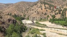 Eskişehir yerel haberi: Doğaseverlerin rotası olan Sason Han Deresi kanyonu ziyaretçilerini mest etti
