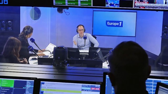 Je veux la voir une dernière fois : au Royaume-Uni, les funérailles d'Élizabeth II avancent