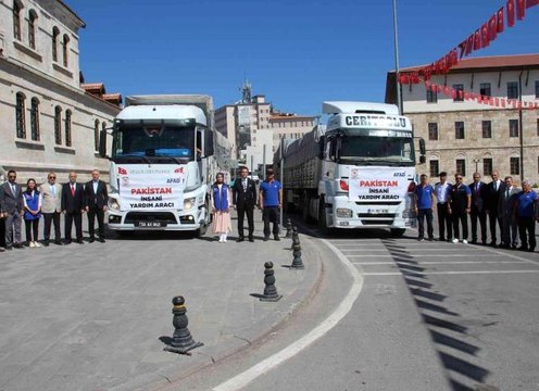 Sivas haberleri! Sivas'tan Pakistan'a yardım eli
