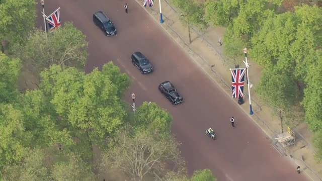 Carlos III recibe en Londres condolencias por la muerte de Isabel II