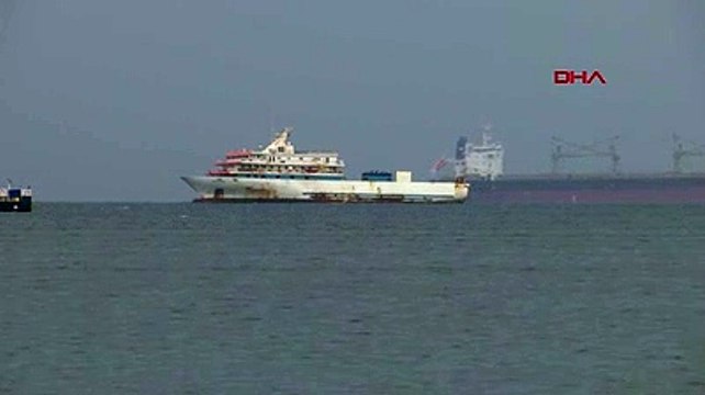 YUNANİSTAN SAHİL GÜVENLİĞİNİN TACİZ ATEŞİ AÇTIĞI GEMİ ZEYTİNBURNU SAHİLİ'NE DEMİRLEDİ