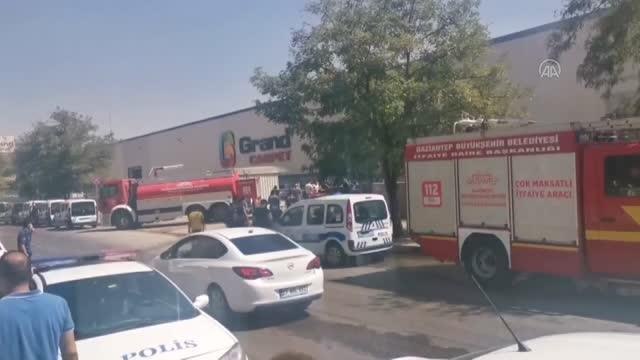 GAZİANTEP - Fabrikada çıkan yangına müdahale ediliyor