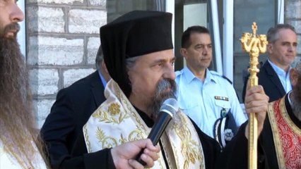 Καρπενήσι: Χαμογελαστά πρόσωπα και αισιοδοξία, στον αγιασμό της νέας  σχολικής χρονιάς