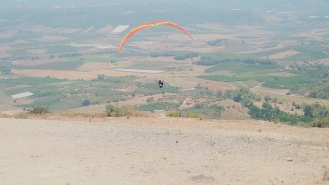 Mersin haberleri! Yenişehir Gelincik Tepesi Hava Sporlarının Merkezi Haline Geliyor