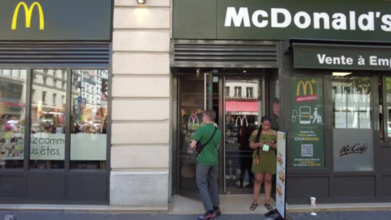 McDonald’s is giving away free cheeseburgers Here are all the details