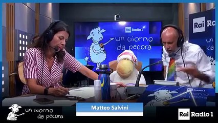 Salvini e il matrimonio: "Mi sposo con l'Italia" - Video