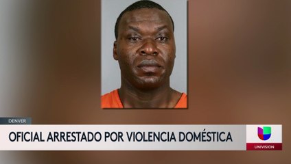 Oficial arrestado por violencia doméstica