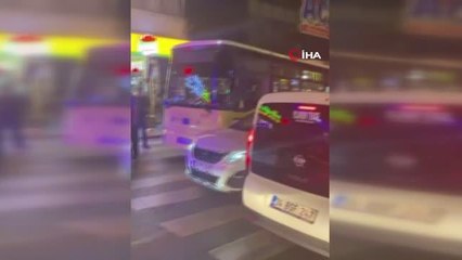 İETT şoförü aracını yol ortasında bırakıp düğüne gidince trafik karıştı