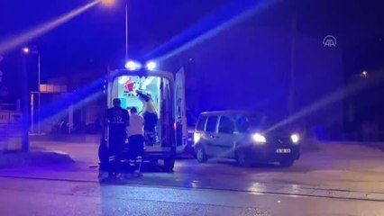 Bıçaklanan 3 kişi hastaneye kaldırıldı