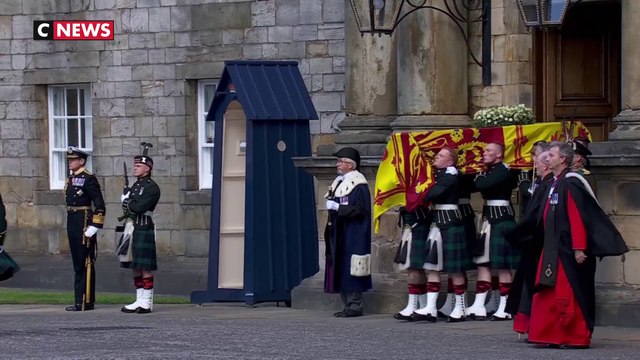 Mort d’Elizabeth II : une journée d’hommages en Écosse