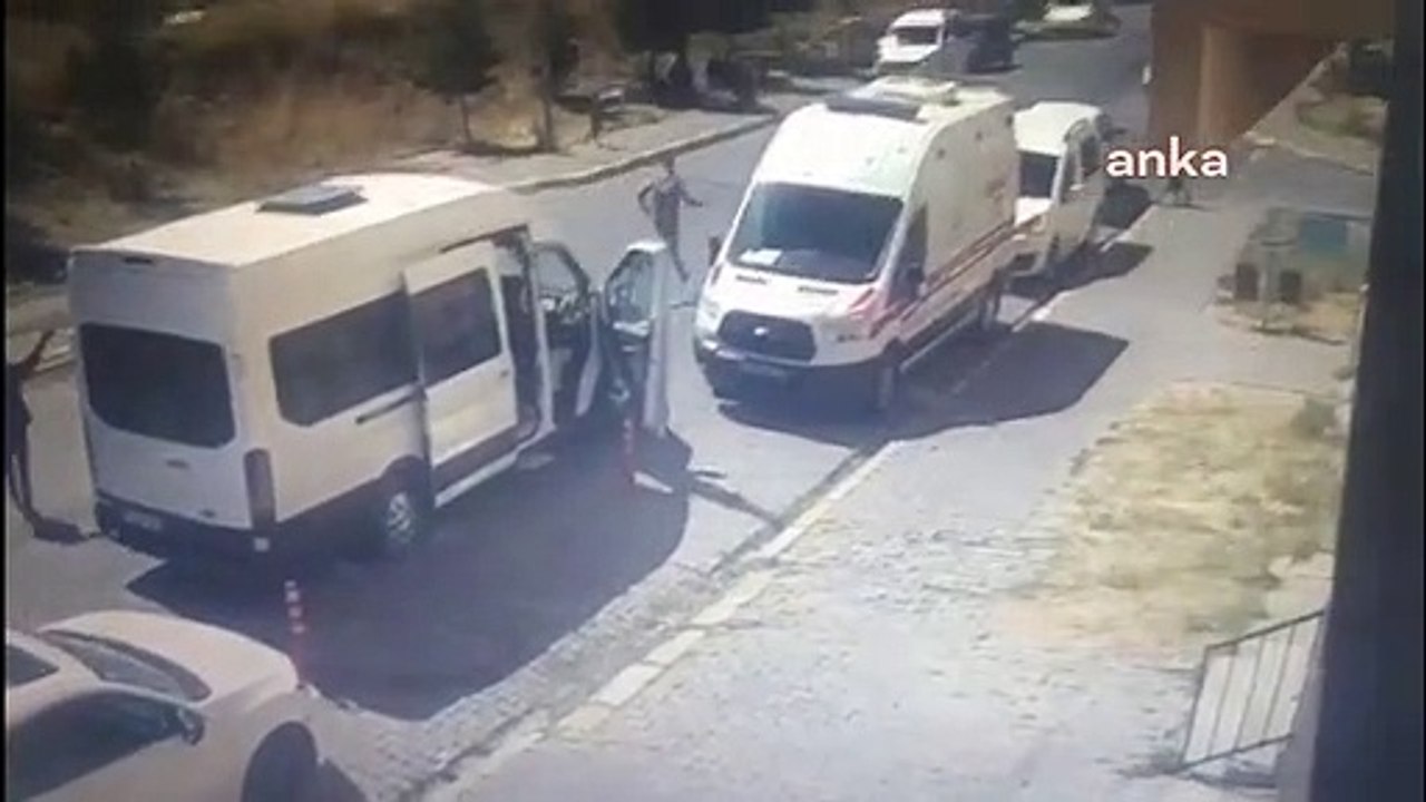 İYİ Parti Ardahan İl Başkanı'na yönelik saldırının görüntüleri ortaya çıktı