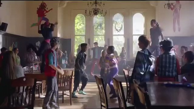 An American Girl: Isabelle Dances Into the Spotlight Bande-annonce (EN)