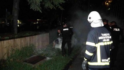 Son dakika haberleri! Adliye binasının önünde üzerine benzin döküp kendini yakmaya kalktı